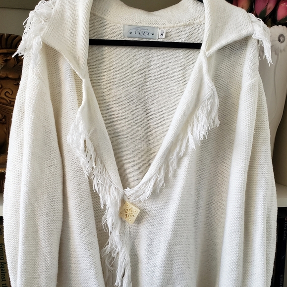 Cozy white cardigan with fringe - Picture 3 of 4